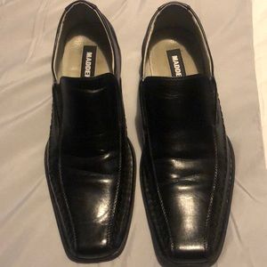 Men’s dress shoes